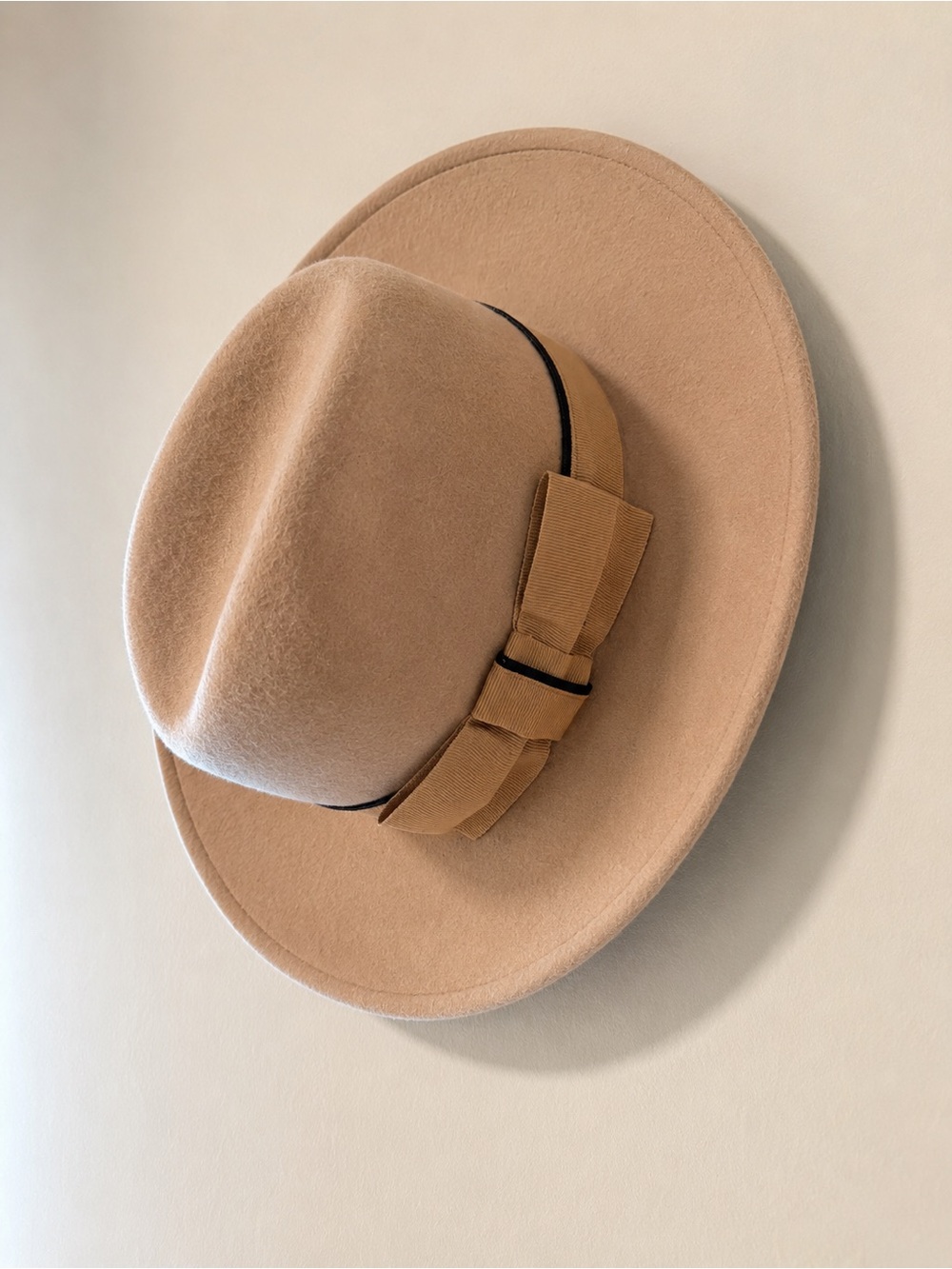 Galliano Sorbatti Camel Wide Brim Felt Fedora- 100% Wool. Made in Italy-Size S/M